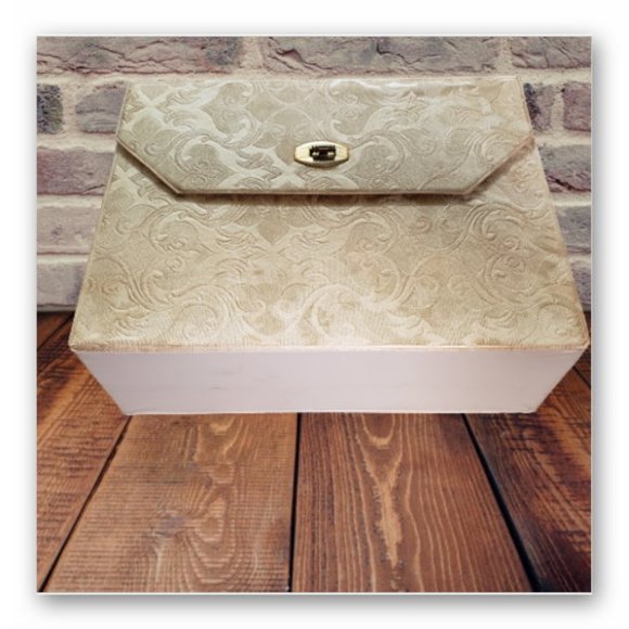 Vintage Viviane Woodard cosmetic carrying case large 12-in x9-in x 4-in clasp - Picture 2 of 15